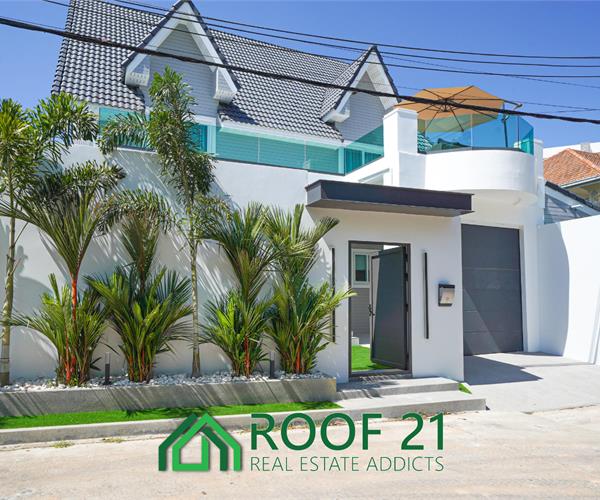 Opportunity Knocks in Pattaya City - Luxury Pool Villa for Living or Business!
